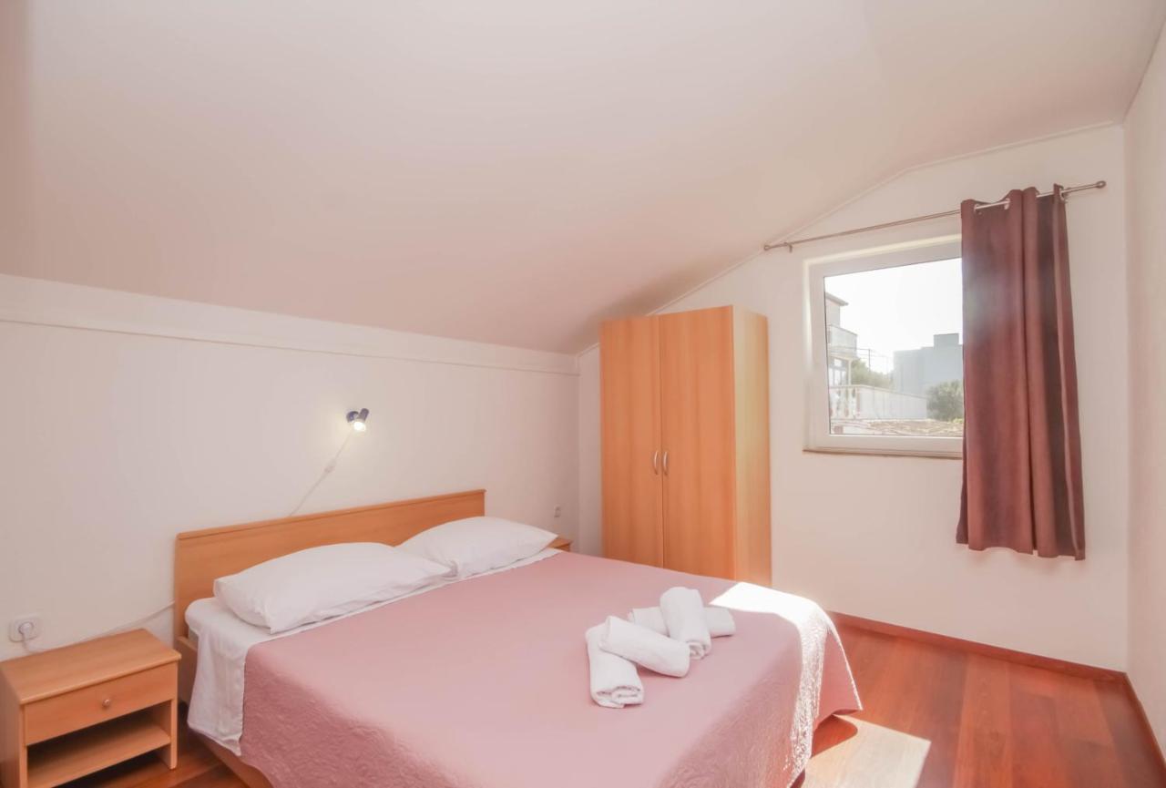 Apartmani Horvat Jezera Exterior photo