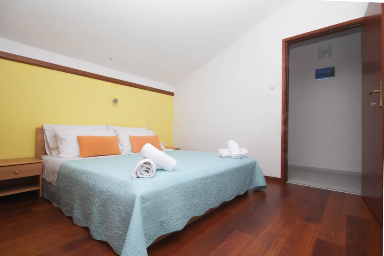 Apartmani Horvat Jezera Exterior photo